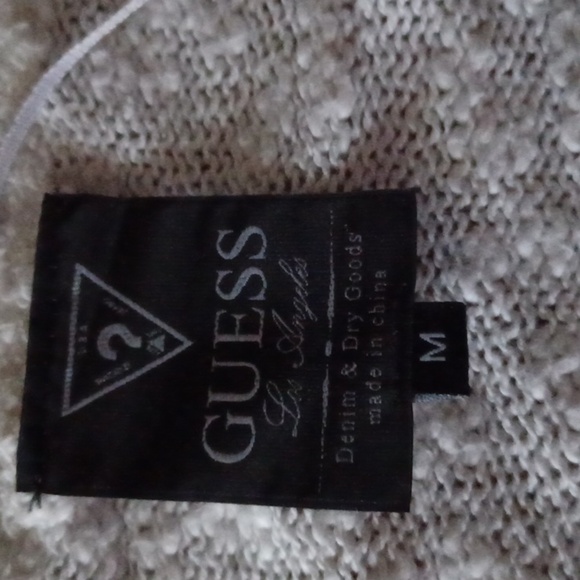 🌺Guess White Crew Neck Sweater with Textured Knit - Picture 3 of 12